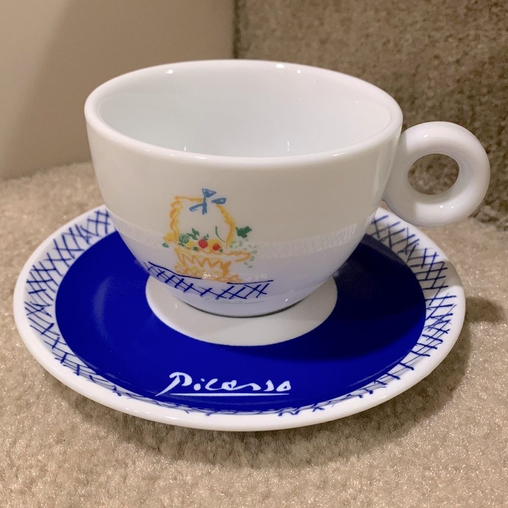 🟢3 for $20———Charming illustration & Picasso signature teacup/saucer set